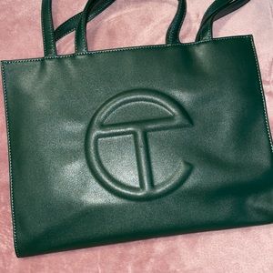 Telfar Medium Shopper🤩🤩🤩
